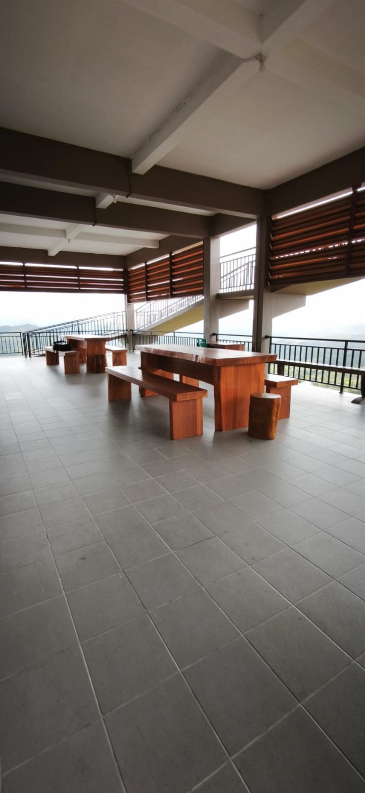 Teras kampus STIKAS